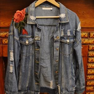 Denim Jacket with embroidered flowers🌺